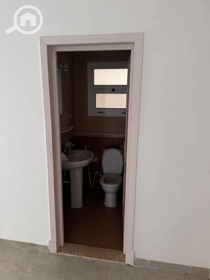 7 7702ebc4-10ff-4c3d-88b3-174f94d73797. jpeg