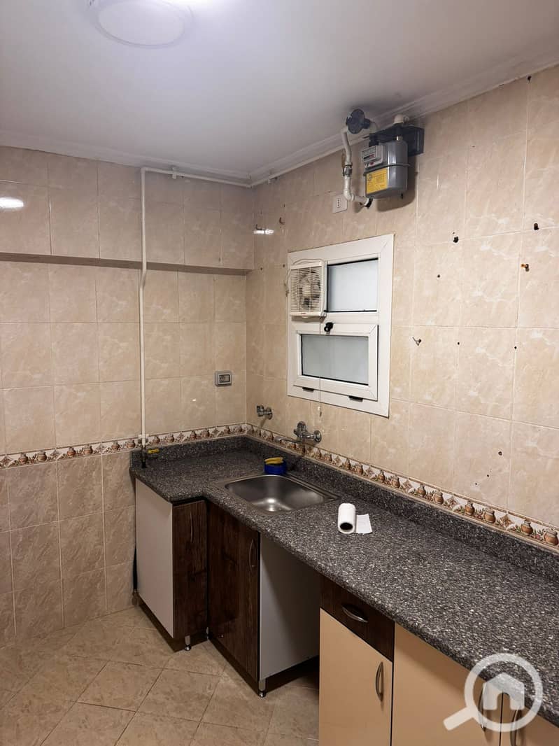 8 4c295db4-83e0-43e7-be6a-12057fedf977. jpeg