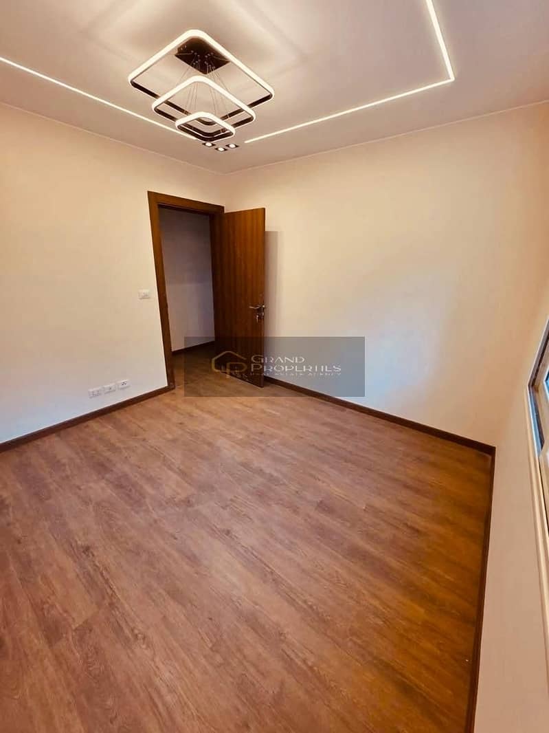 4 2a3a025d-5056-4868-806f-5b73f569cce8. jpg