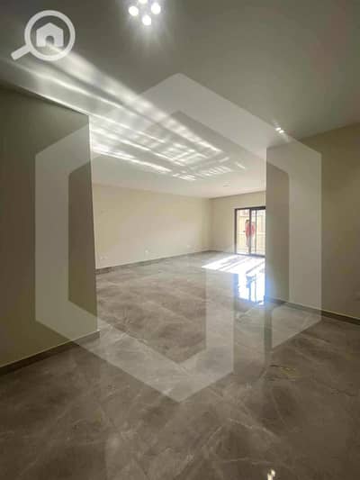 3 Bedroom Flat for Sale in 6th of October, Giza - Green 5 1. jpg