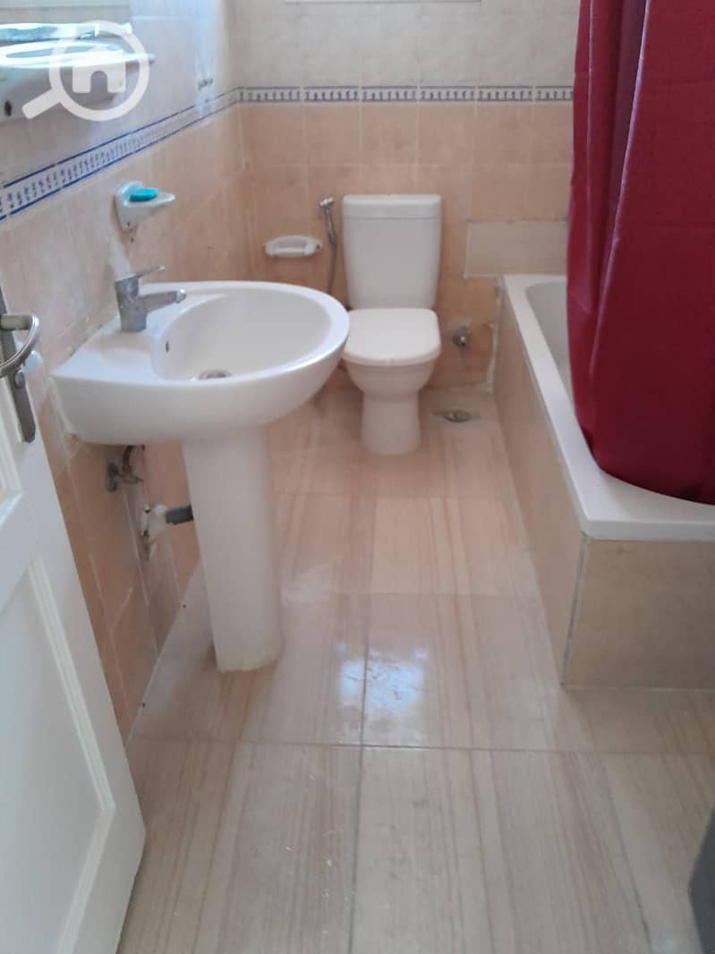 6 c1d7f4af-e9cb-4d81-9003-1e92bcabfee0. jpeg