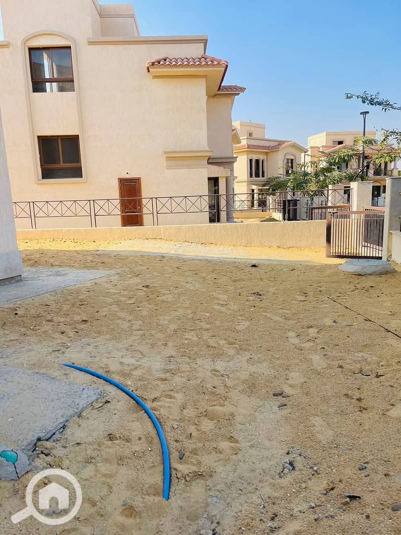 11 d47542cf-deda-4df5-9580-dba9d4fb2d50. jpeg