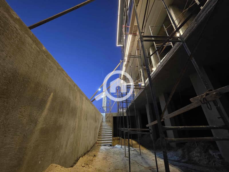 2 129ea755-d5b6-4b7a-9519-158a193ac6ba. jpg