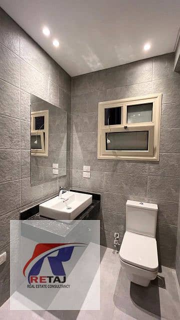 6 18497324-65a9-4017-86fc-08bd70d62611. jpg