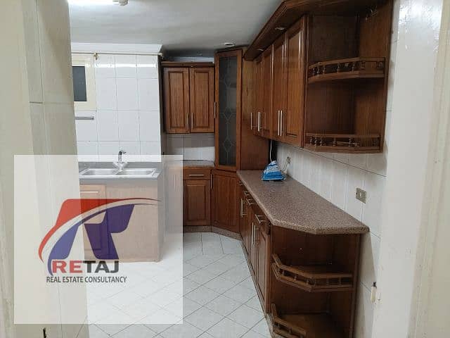 6 a811d93d-1c21-414a-89cc-cbe981c49950. jpg