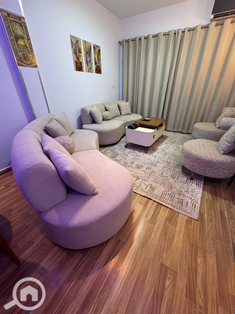 10 WhatsApp Image 2025-10-15 at 1.48. 34 PM (2). jpeg