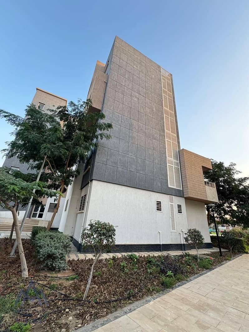 30 WhatsApp Image 2025-11-11 at 4.58. 11 PM (3). jpeg