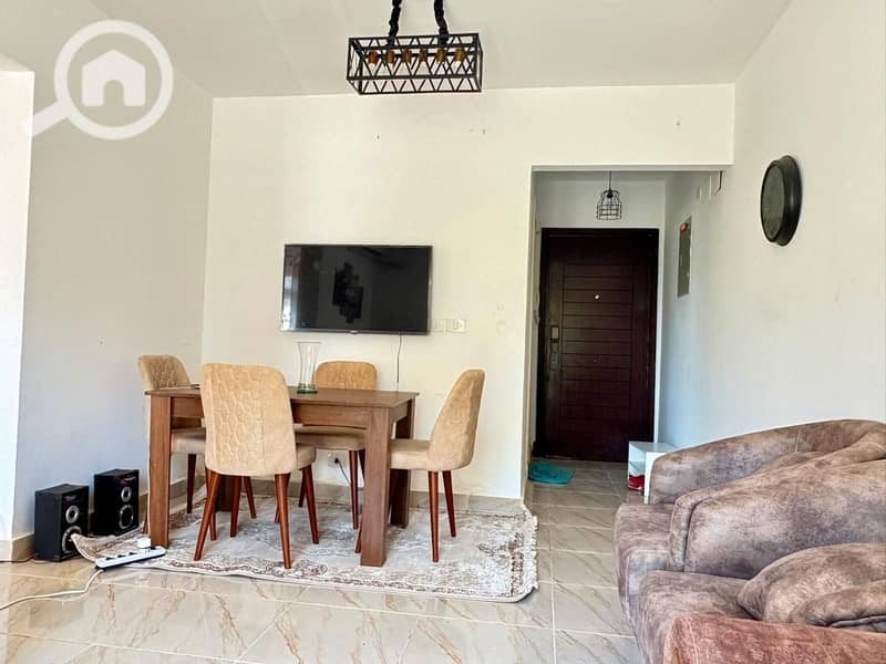 3 25db889b-37ef-4c3a-ba2e-006542f8c52b. jpeg