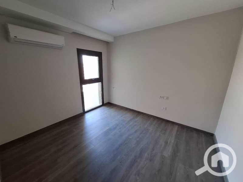 2 924bfb37-aebc-4b5d-ac9c-429e02149142. jpeg