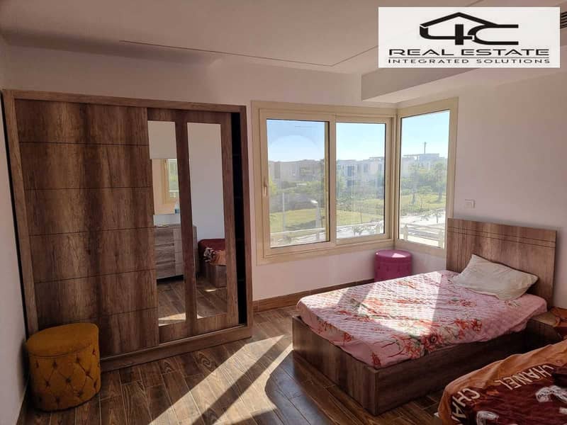 4 e6wEjcI9pwzUMHYAaS27KhDuxPz4yaJhE3VoAVZm. jpg