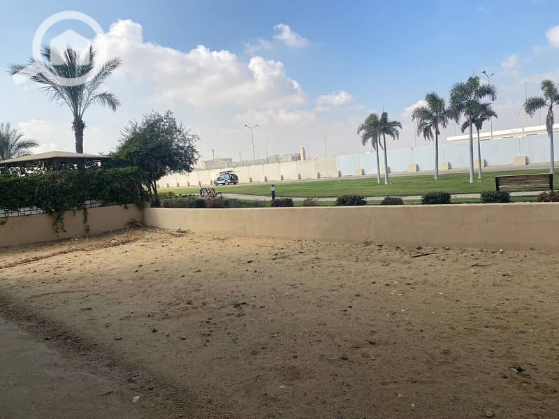 2 6e0a7c10-b9d4-4941-a0aa-f637a7bf9377. jpg