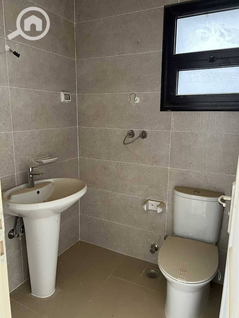 2 WhatsApp Image 2025-11-03 at 15.31. 51 (1). jpeg