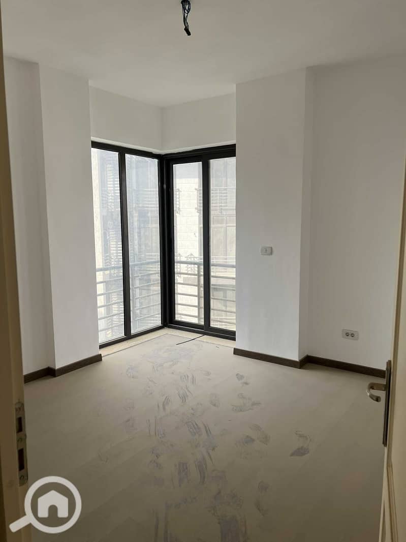 3 WhatsApp Image 2025-11-03 at 15.31. 50. jpeg