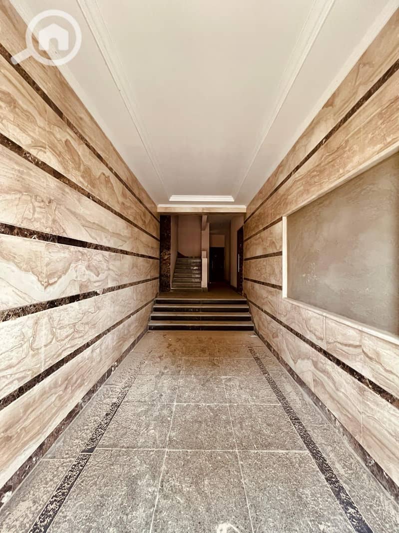 8 WhatsApp Image 2025-11-16 at 16.56. 08_4f4482f1. jpg