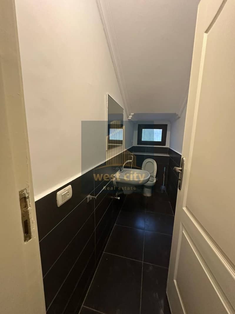 4 IMG-20251117-WA0056. jpg