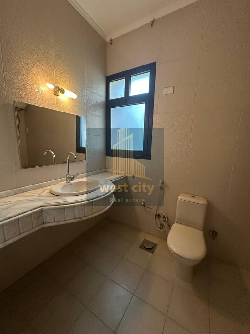 7 IMG-20251117-WA0052. jpg