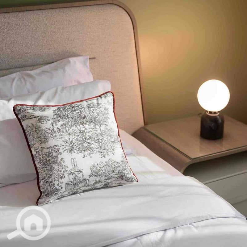 2 d65de0b2-5689-4f59-824d-3b881317e920. jpg