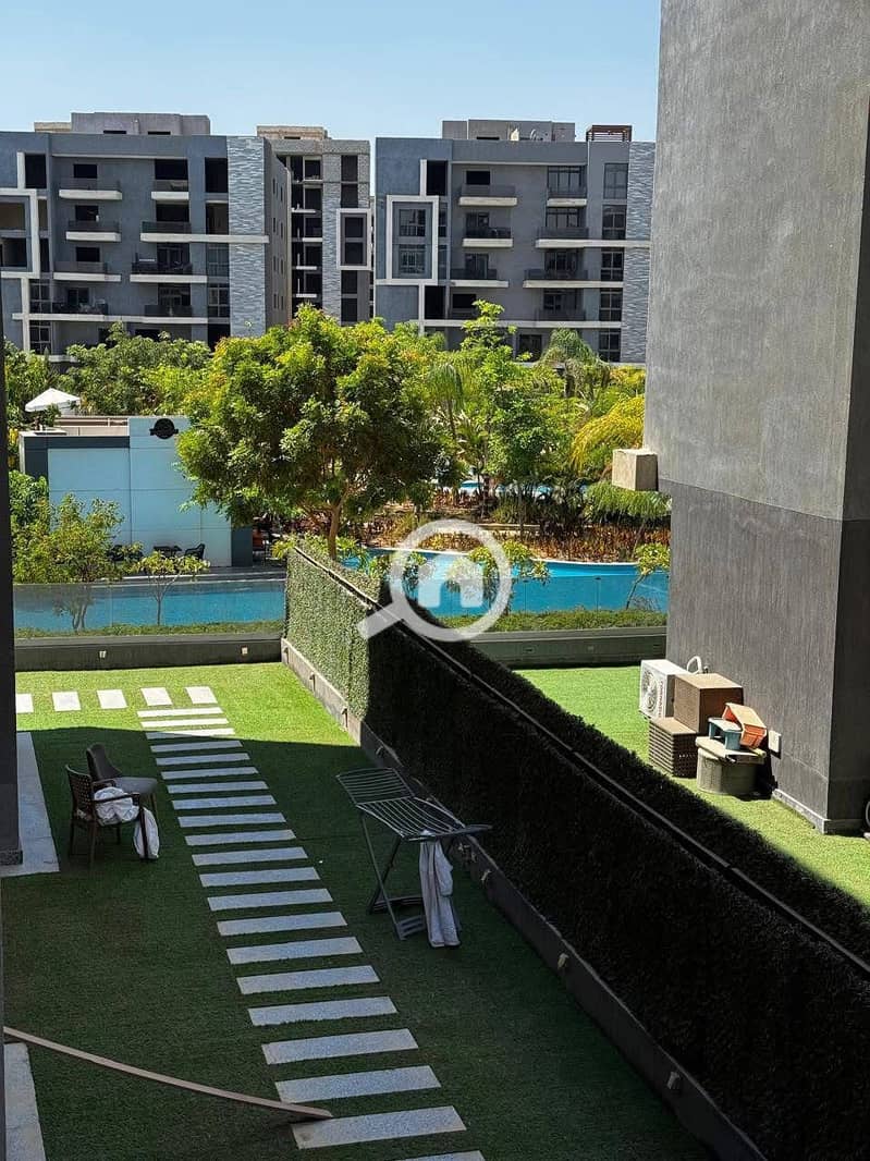 9 e4bd057b-e0f5-495e-af73-4a09c998eb0e. jpg