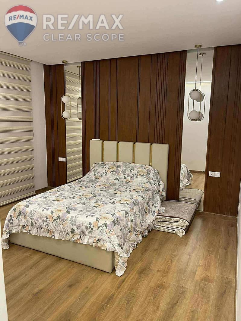 12 41997bb3-2166-4d3a-9442-8cf85f4af81a. jpg