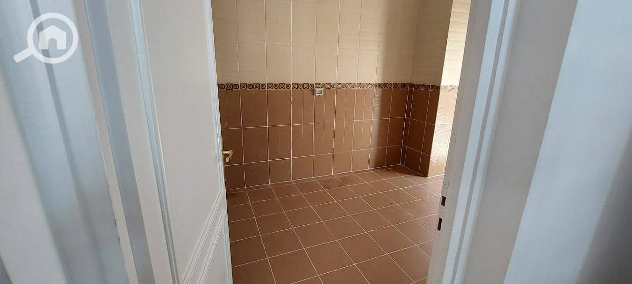 7 3245ccc7-e661-45e2-a295-c250e9e39490. jpg