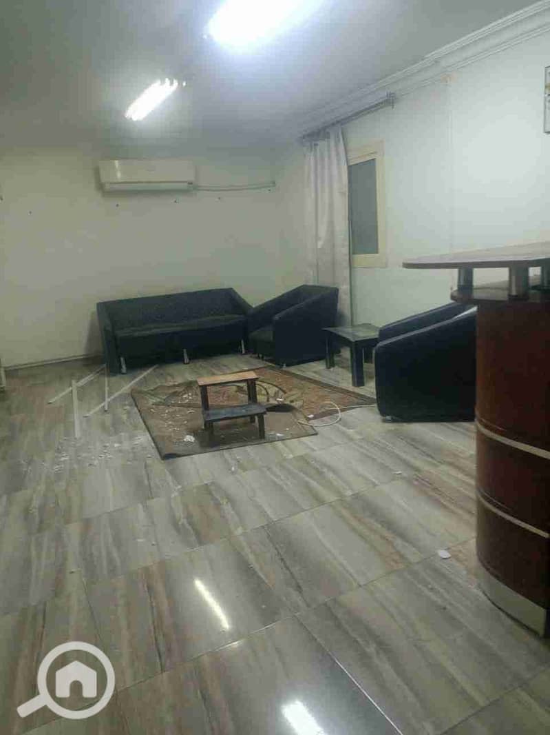 1000239105. jpg 1000239105. jpg