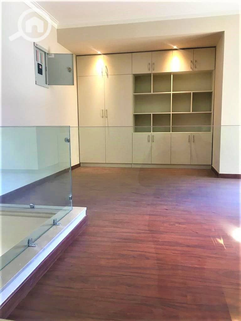 6 a1ac47d6-5f3c-4387-9d56-0f6afd718b87. jpg