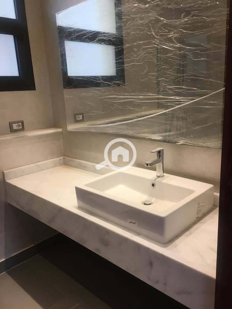 8 WhatsApp Image 2025-11-17 at 12.44. 22 PM (1). jpeg