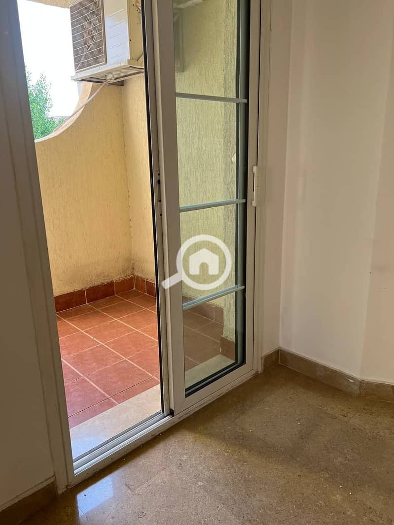 8 30c1a2ec-ccb6-478f-8747-1dd81dbb696b. jpg