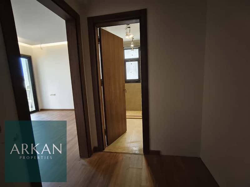 10 10304d45-71e2-4bc8-a882-1be3333ff07a. jpg