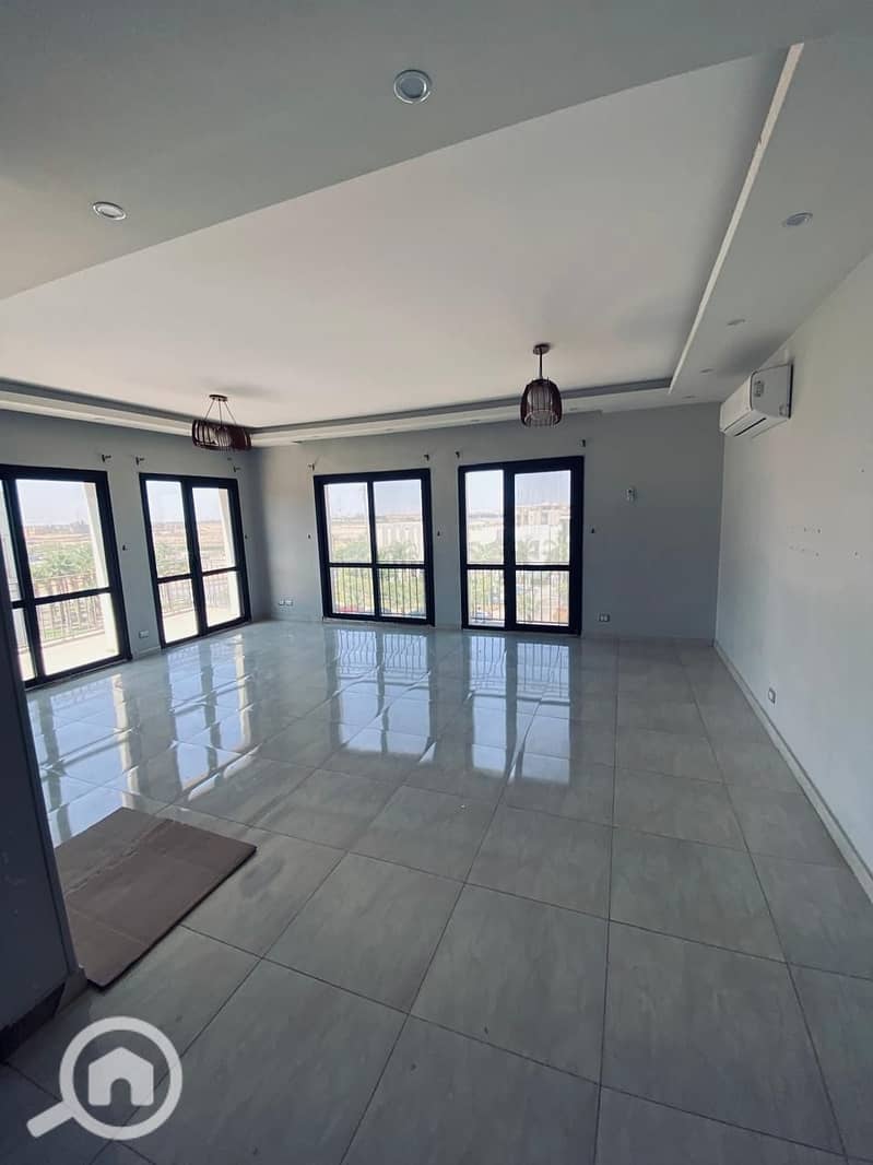 3 9475dba9-8609-4de5-8993-7fd70d5cd756. jpeg