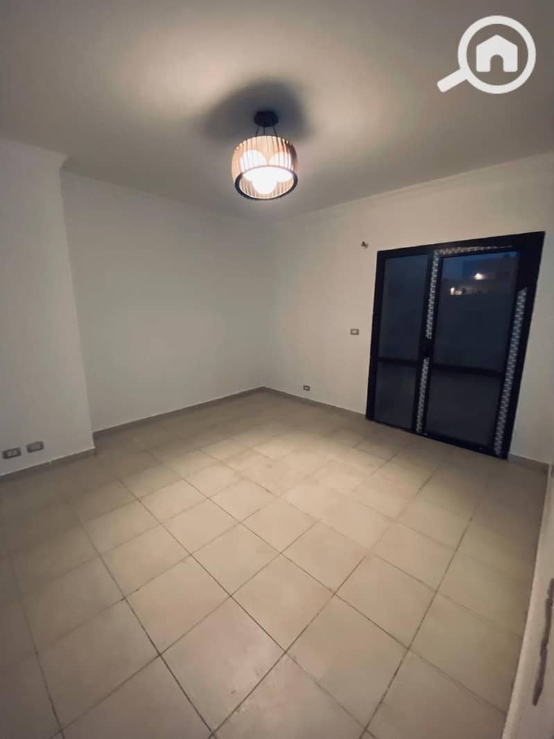 5 5d658c71-c835-46e8-ac81-cd7bc6c071d5. jpeg