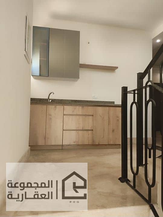 8 31fabc34-567d-421d-b44c-e5f0c63500cf. jpg