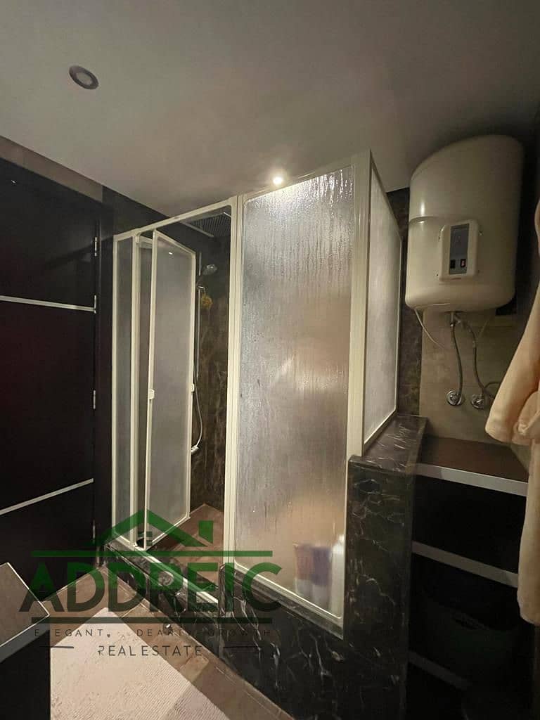 2 270ad27e-d505-4ab0-a7cc-ab4fa93e3808. jpg