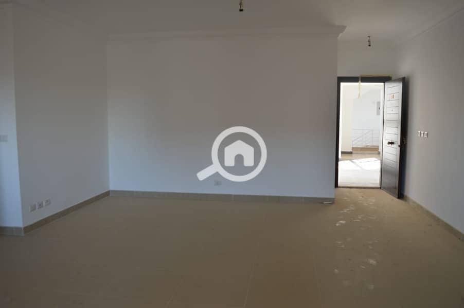 4 WhatsApp Image 2025-11-17 at 1.04. 29 PM. jpeg