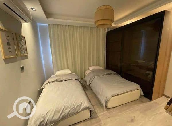 10 468159819_4052360108366255_2110126636773079632_n. jpg