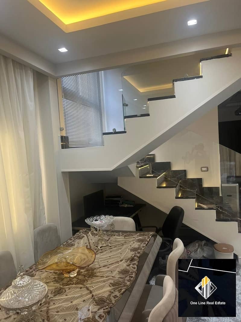 4 fd3a8d29-a553-48e5-a911-b3c7affc9463. jpeg