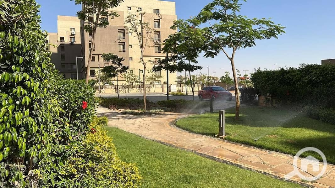 10 f6778c21-a673-41da-81b6-e8382adc6df1. jpg