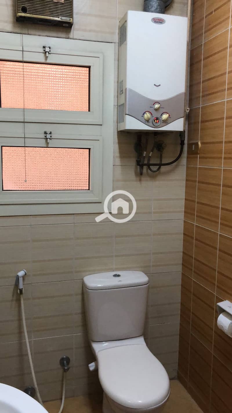 24 84035d4f-a5b6-469b-8a6b-17f70376ad01. jpg