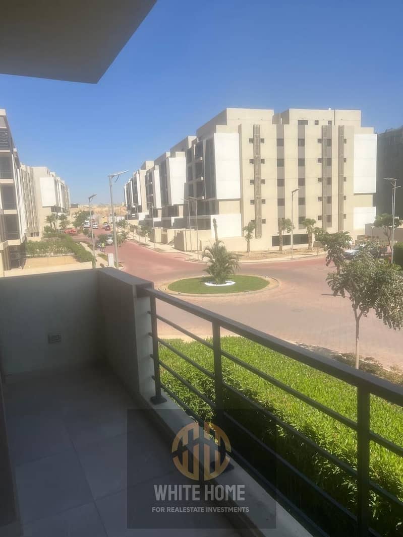 3 e373405a-a8cd-4979-bef3-cb7619db2183. jpeg