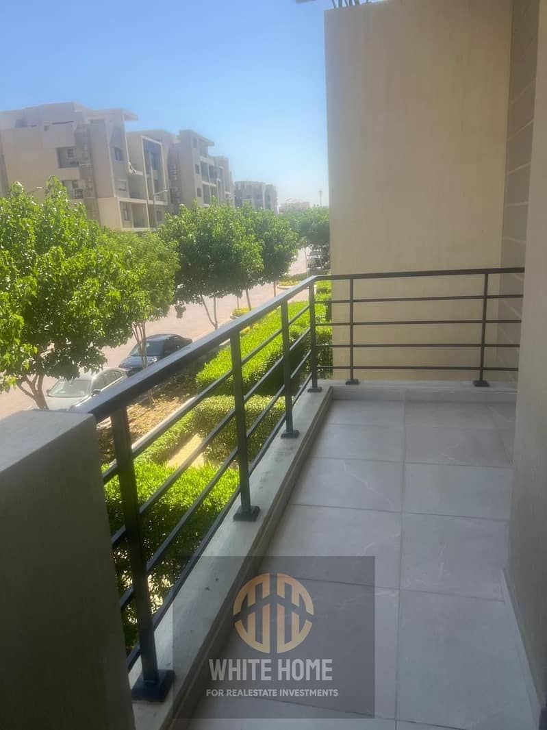 4 886d221f-1d98-425c-8bf3-048d69c6174f. jpeg