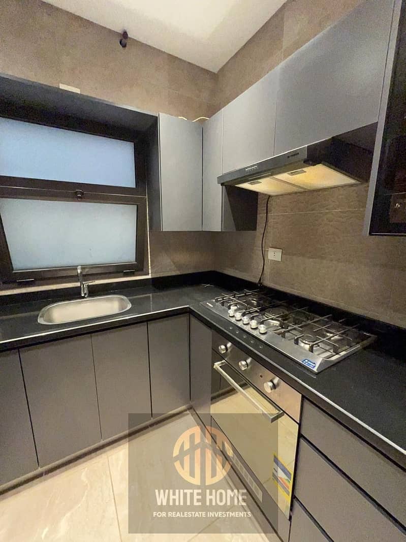 8 89bd4343-7767-420d-8dde-392dcabaa3af. jpeg