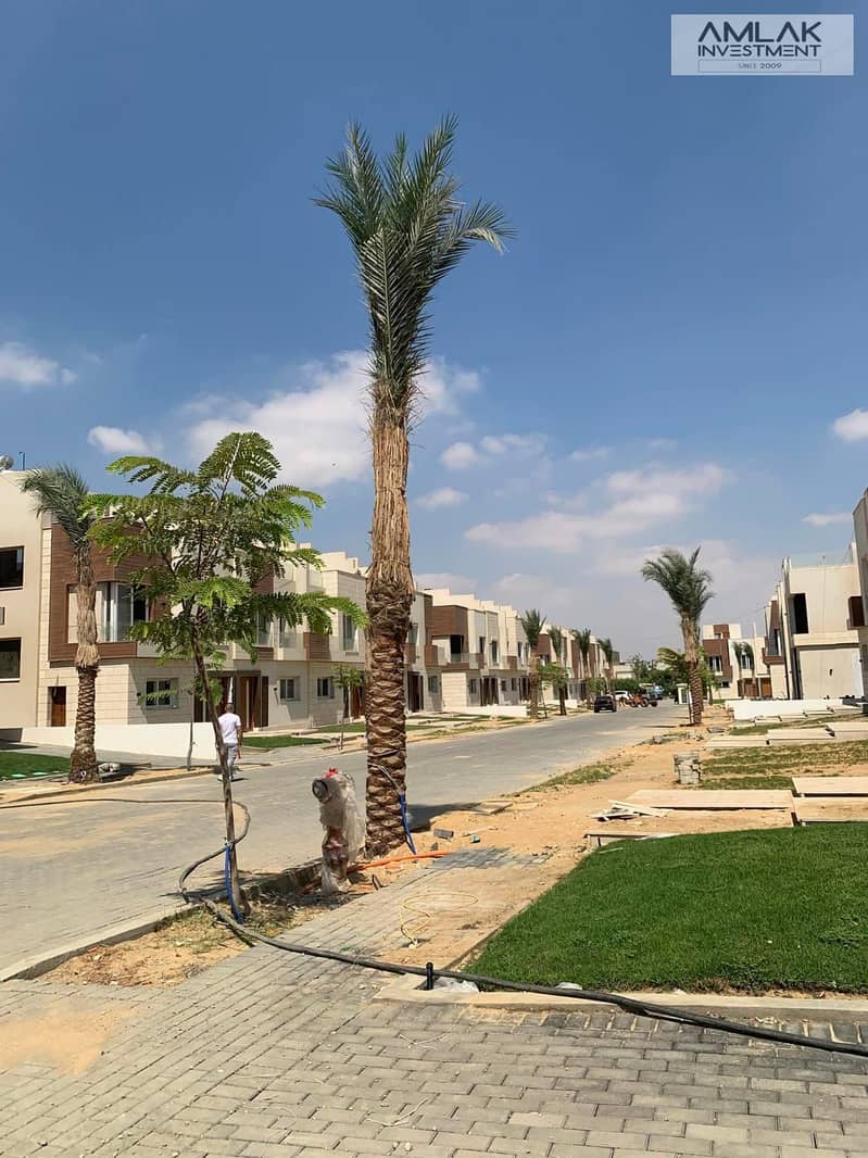 8 ac763553-46b0-4aa6-8d48-2c1f5e380bdf. jpeg