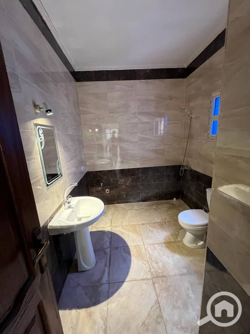 2 WhatsApp Image 2025-11-17 at 1.49. 38 PM. jpeg