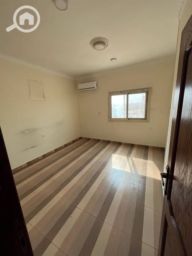 4 WhatsApp Image 2025-11-17 at 1.49. 36 PM (1). jpeg