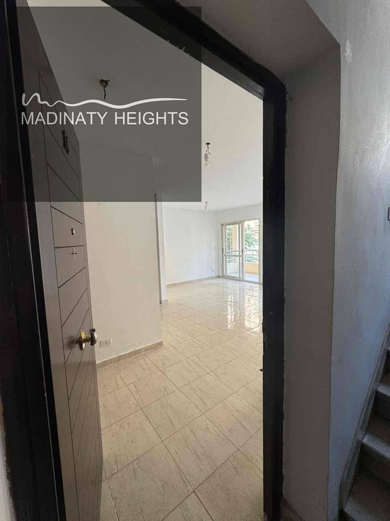 4 0ab9f32e-99b8-4339-8a09-2c416b2442df. jpg