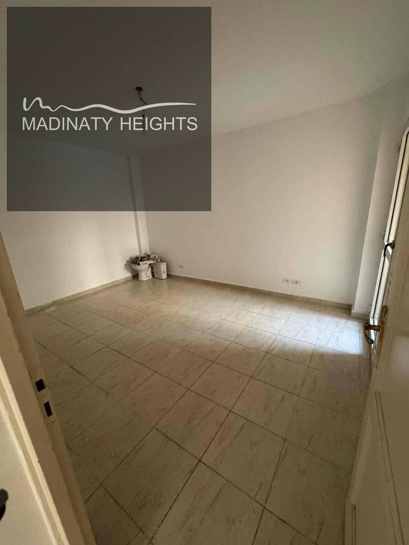 10 fbf80c2b-1f09-4278-a652-cba4febe661b. jpg