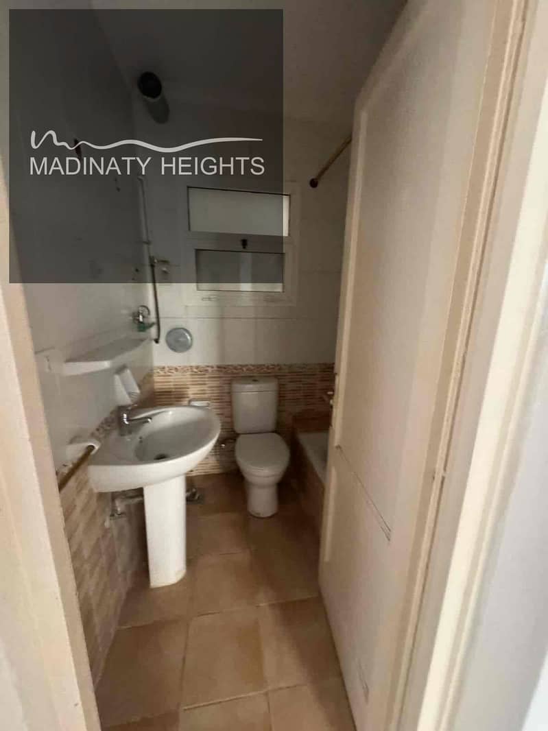 12 049e3608-59ec-410a-b582-06dbbf6b6073. jpg