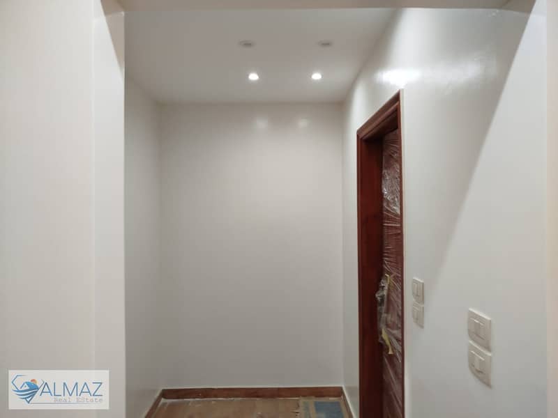 6 WhatsApp Image 2025-11-17 at 1.20. 55 PM (1). jpeg