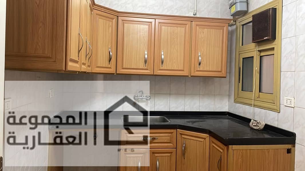 10 c8a009d3-4476-40a5-a344-094bdbf370c1. jpg