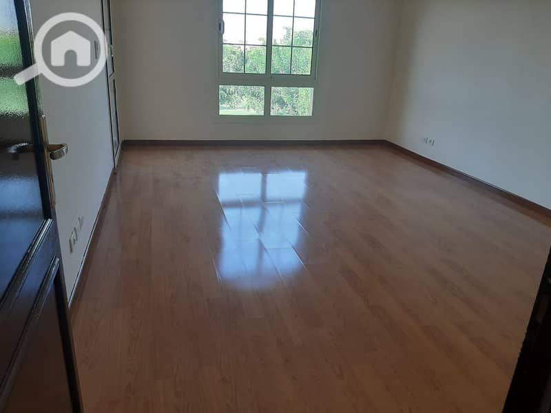 4 4848de0a-2a49-41a5-8fd0-c564f94c43d6. jpg